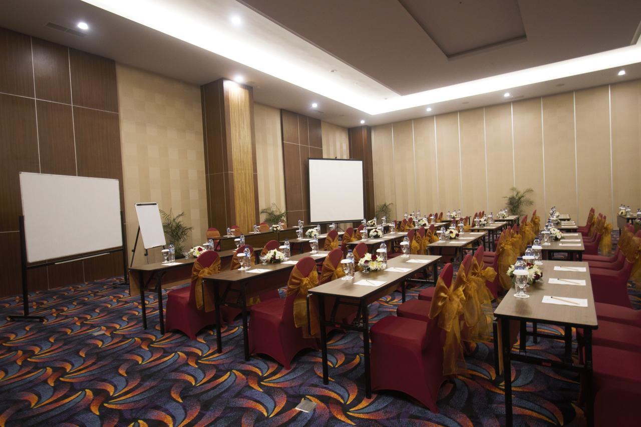 Tara Hotel Yogyakarta Tugu Luaran gambar