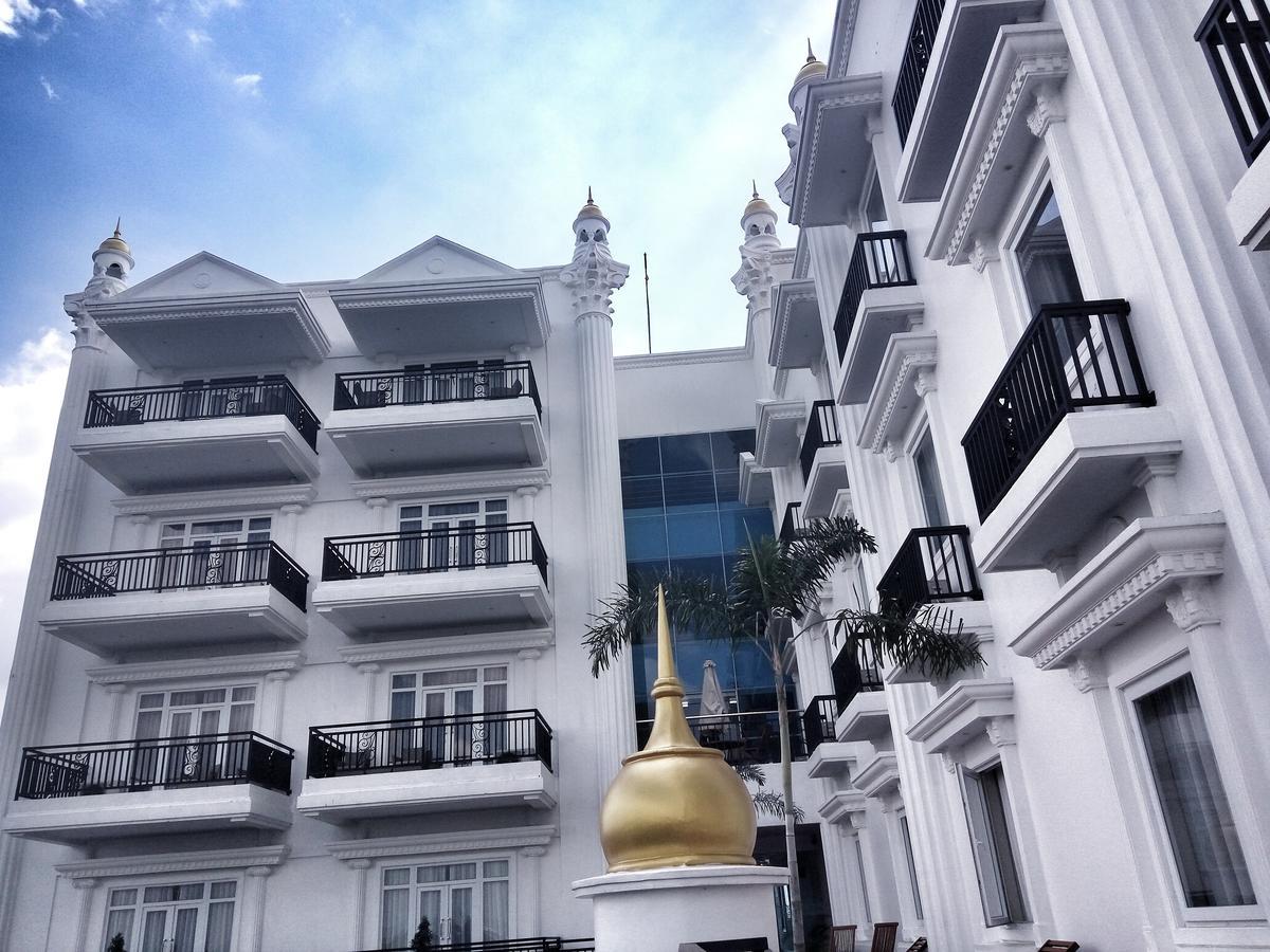 Tara Hotel Yogyakarta Tugu Luaran gambar