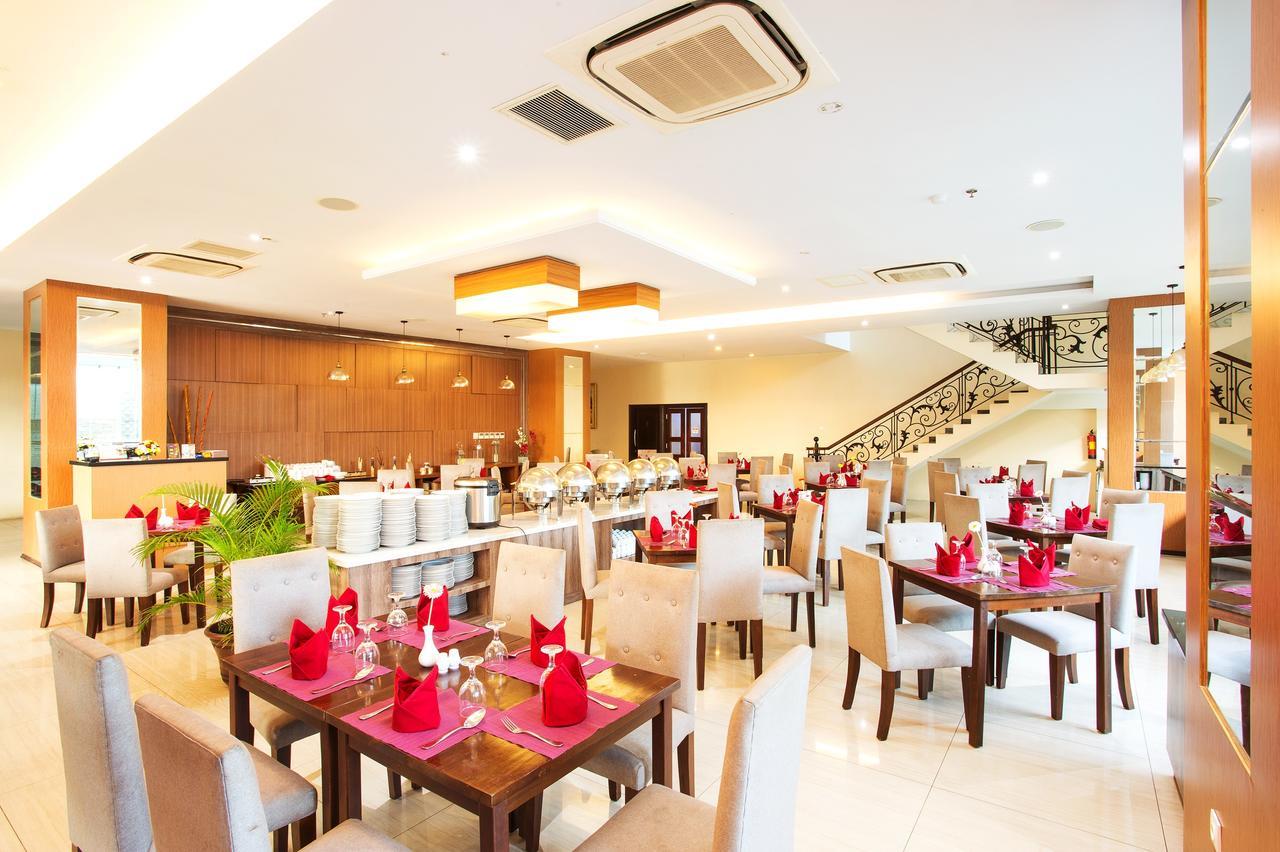 Tara Hotel Yogyakarta Tugu Luaran gambar